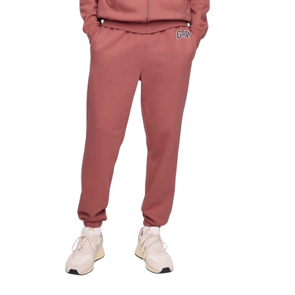 Gap New Men’s Logo Joggers Washed Red Size Large